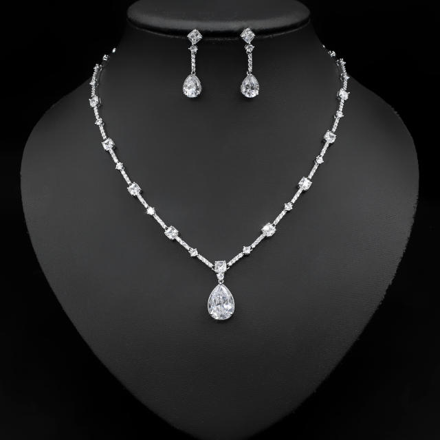 Korean fashion simple design drop cubic zircon necklace set
