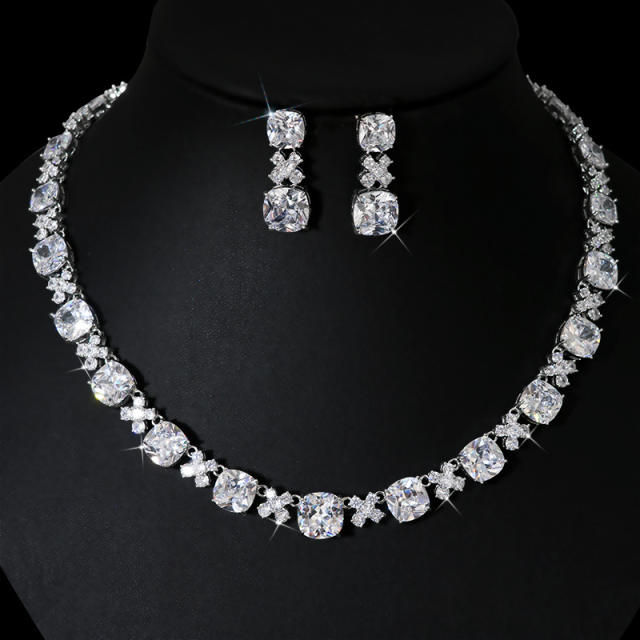 Luxury colorful cubic zircon pave setting necklace set