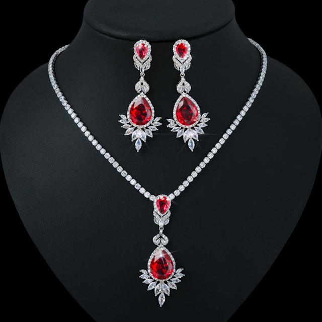 Luxury colorful diamond necklace set