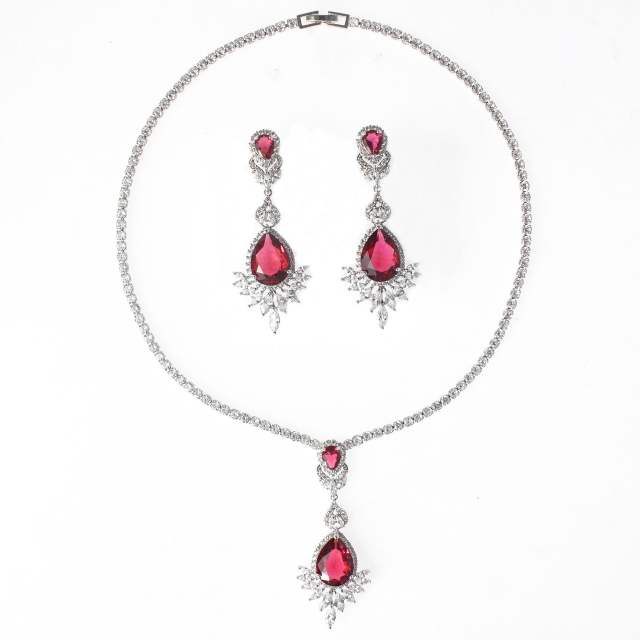 Luxury colorful diamond necklace set