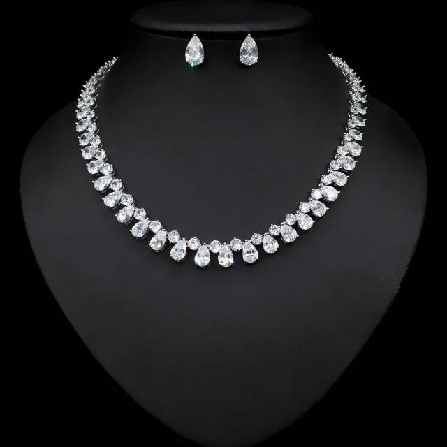 Luxury top quality cubic zircon diamond necklace set