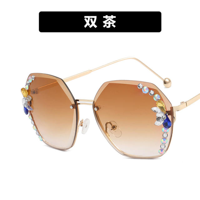 Luxury diamond rimless sunglasses