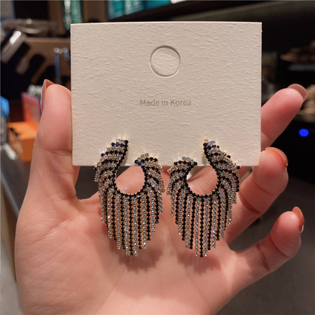 Korean fashion diamond stripe tassel earrings