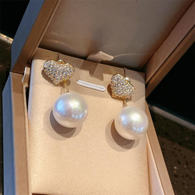 Korean fashion diamond heart pearl earrings