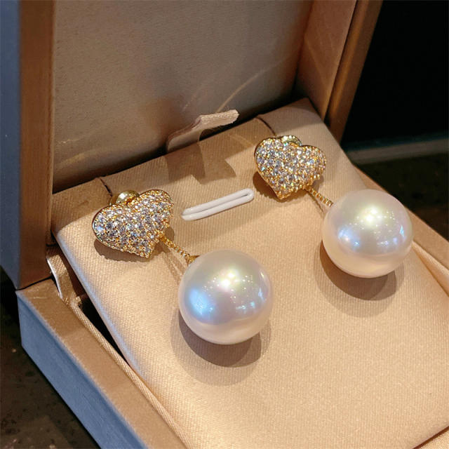 Korean fashion diamond heart pearl earrings