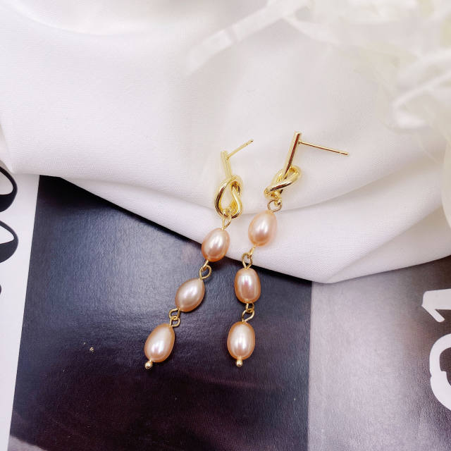 Baroque pearl earrings