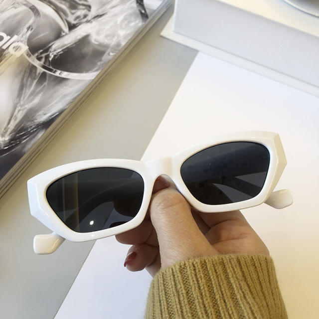 Unique cat eye shape sunglasses