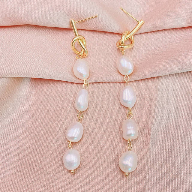 Baroque pearl earrings