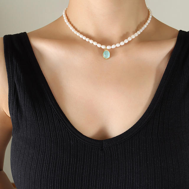 Classic opal pendant waterpearl bead choker necklace