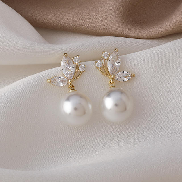 Korean fashion cubic zircon pearl earrings