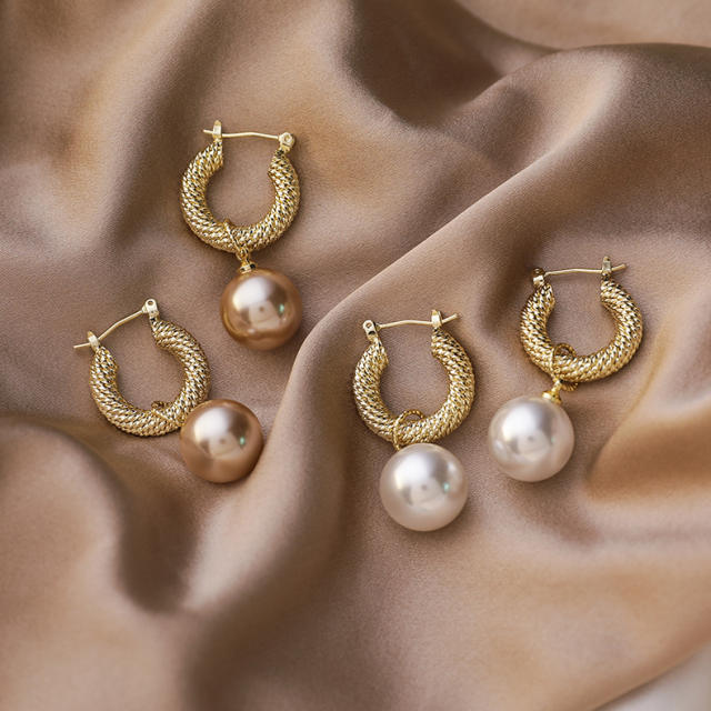 Easy match elegant pearl earrings