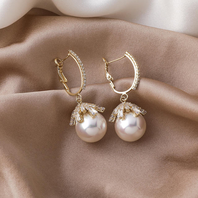 Korean fashion easy match pearl earrings