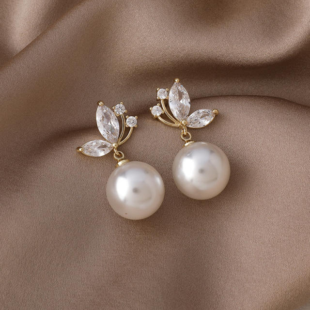 Korean fashion cubic zircon pearl earrings
