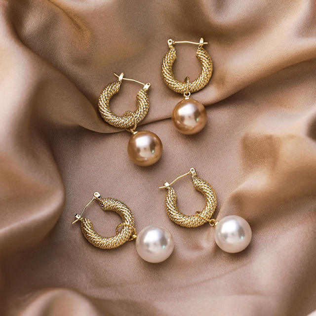 Easy match elegant pearl earrings