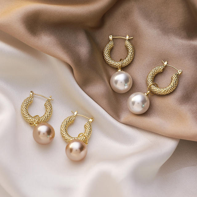 Easy match elegant pearl earrings