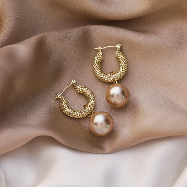 Easy match elegant pearl earrings