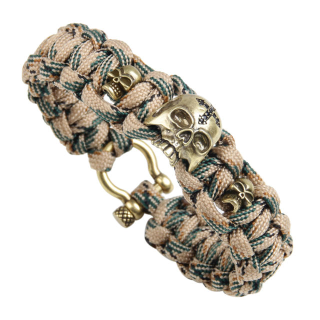 Outdoor skull head Paracord bracelet for men