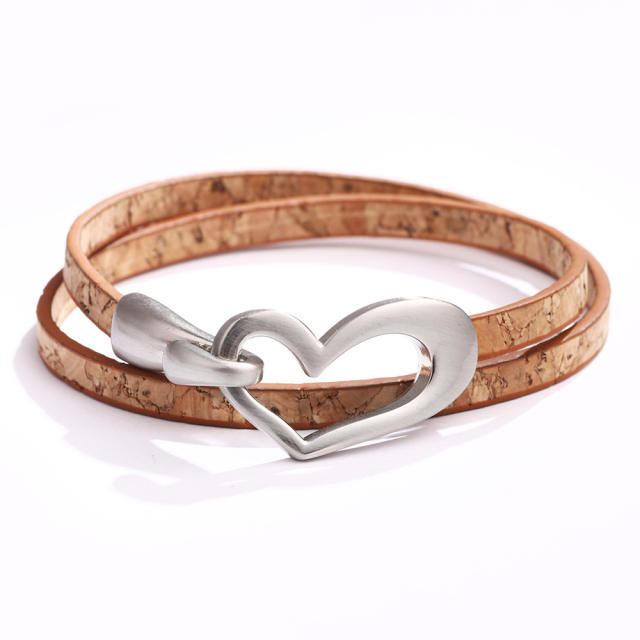 Punk design hollow heart leather choker bracelet