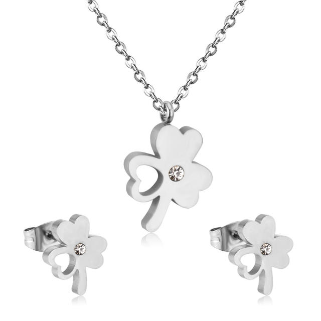 Korean fashion clover pendant stainless steel necklace set