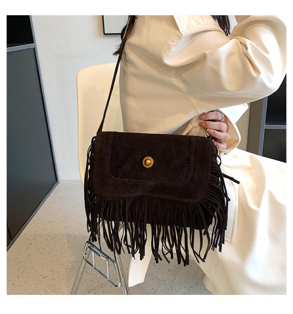 Boho tassel vintage shoulder bag