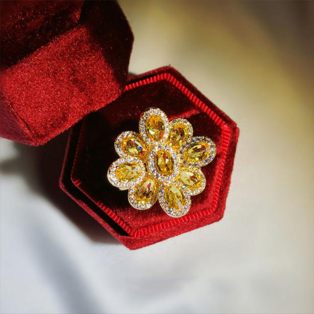 Luxury topaz flower rings