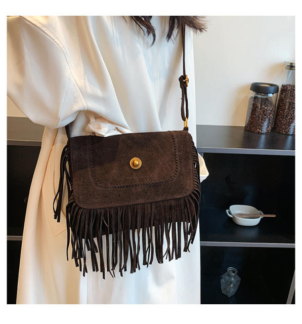 Boho tassel vintage shoulder bag