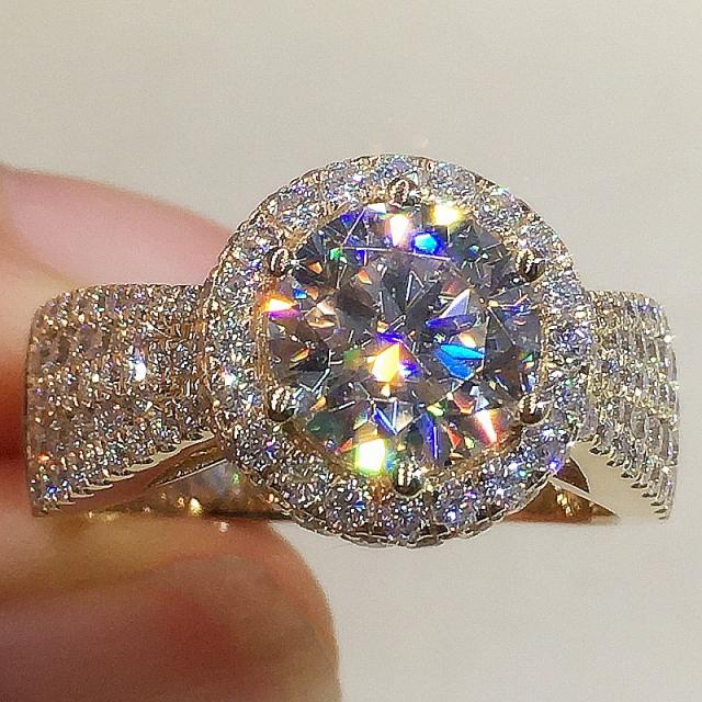 Luxury faux moissanite round shape wedding rings 2 carat