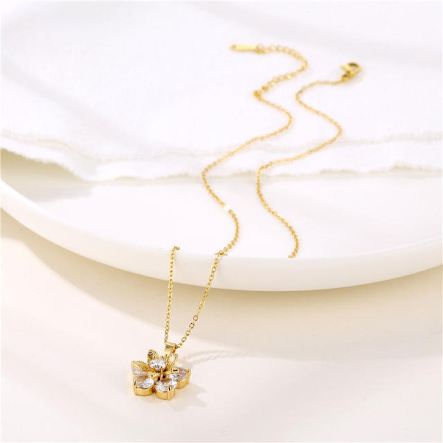 Korean fashion diamond flower stainless steel chain pendant necklace