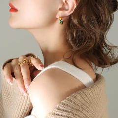 Vintage enmrald openning hoop stainless steel earrings