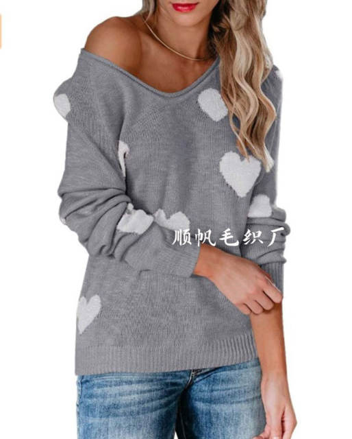V neck heart pattern loose knitted sweater