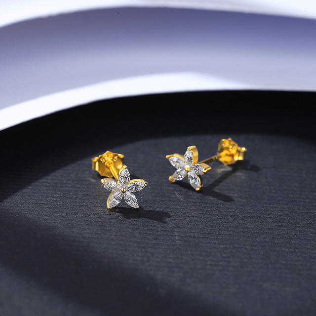 Elegant diamond flower sterling silver studs earrings