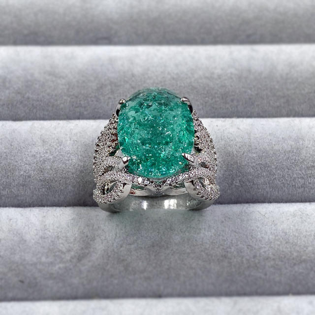 Classic green color crystal statement rings