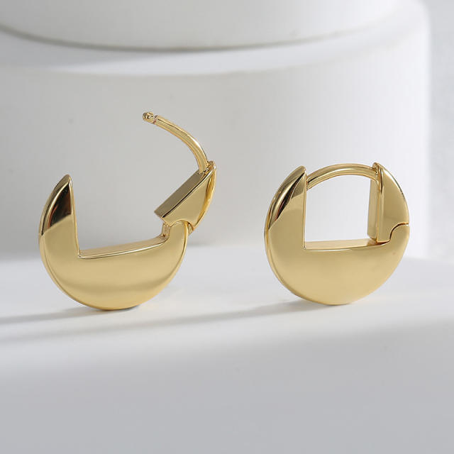 Simple design chunky real gold plated huggie earrings