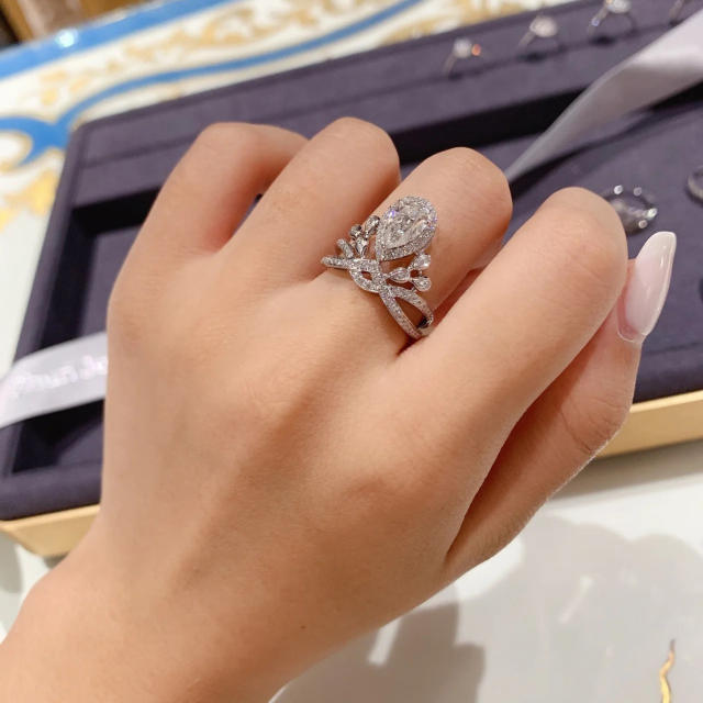 Luxury pear cut diamond rings for women
