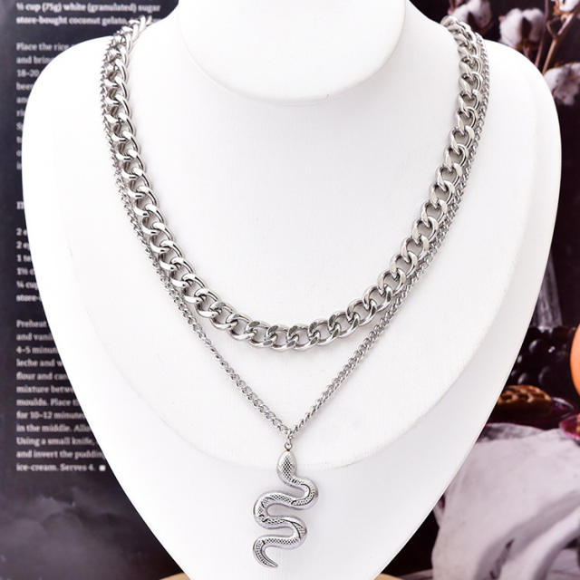 Occident fashion snake pendant stainless steel necklace