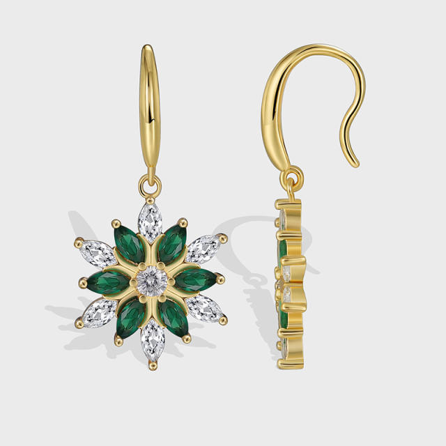 Occident fashion green color snowflake real gold plated earrings