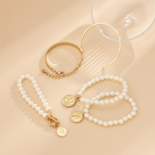 Elegant vintage faux pearl bead layer bracelet set