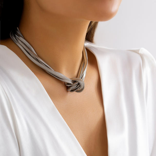 Sweet cool layer chain knotted choker necklace