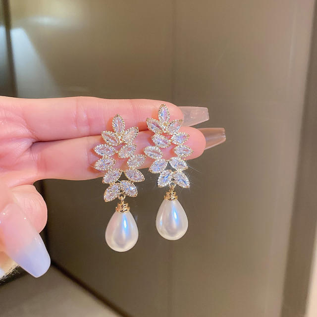 925 needle luxury pave setting diamond pearl earrings