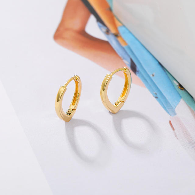 Hot sale geometric shape gold color huggie earrings