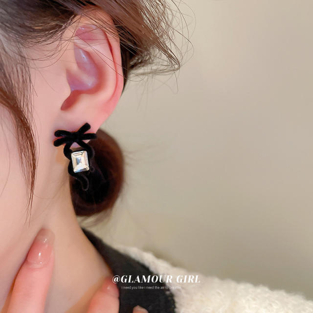 925 needle black velvet bow studs earrings
