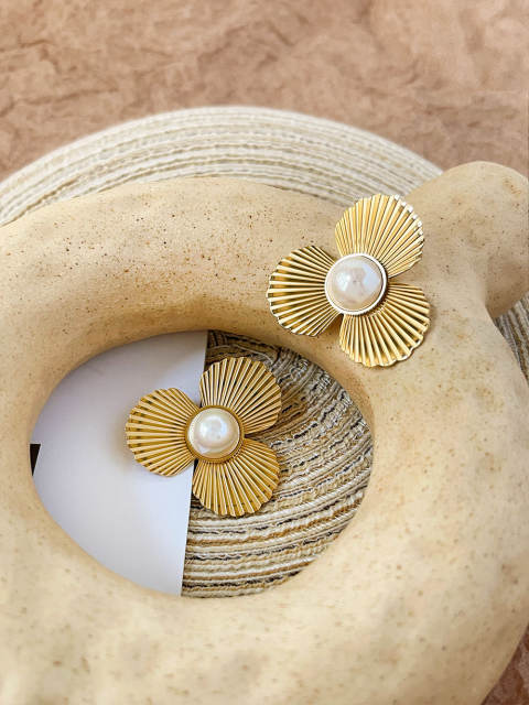 INS irregular shape pearl flower shape stainless steel earrings