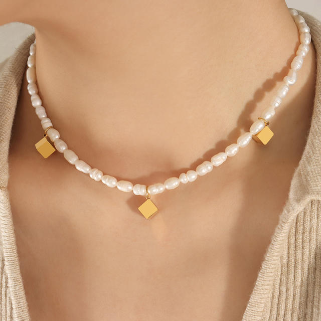 Popular stainless steel cube water pearl choker necklace