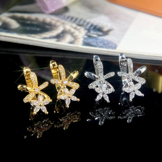 Korean fashion diamond flower cute huggie earrings