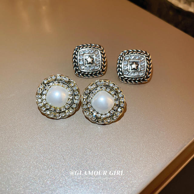 Elegant vintage pearl square round shape studs earrings