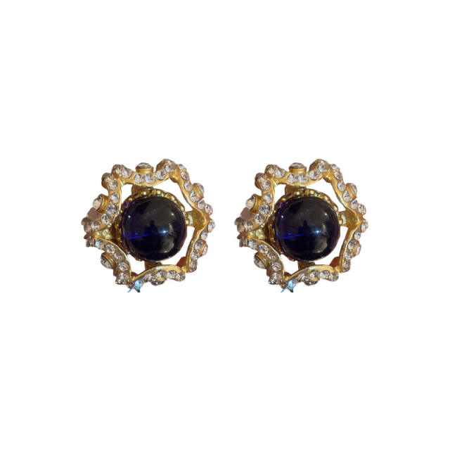 Vintage black color beads round studs earrings