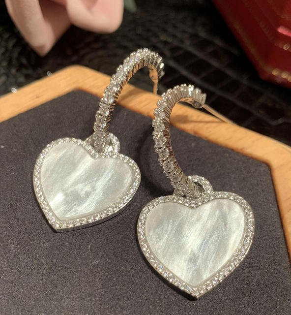 Heart shape shell pendant diamond 925 needle earrings