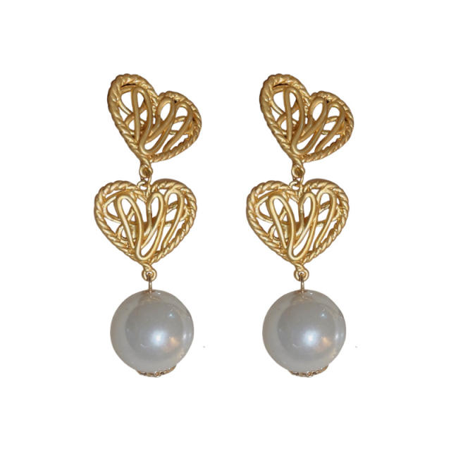 925 needle hollow heart pearl earrings