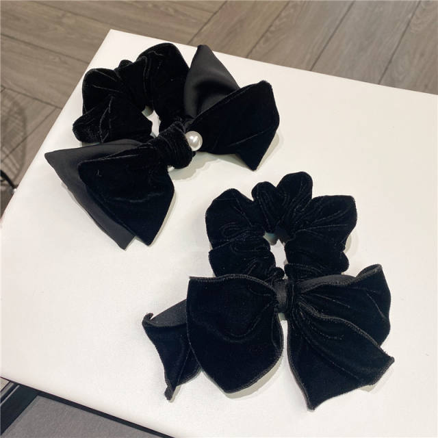 Korean fashion winter design velvet bow scrunchies