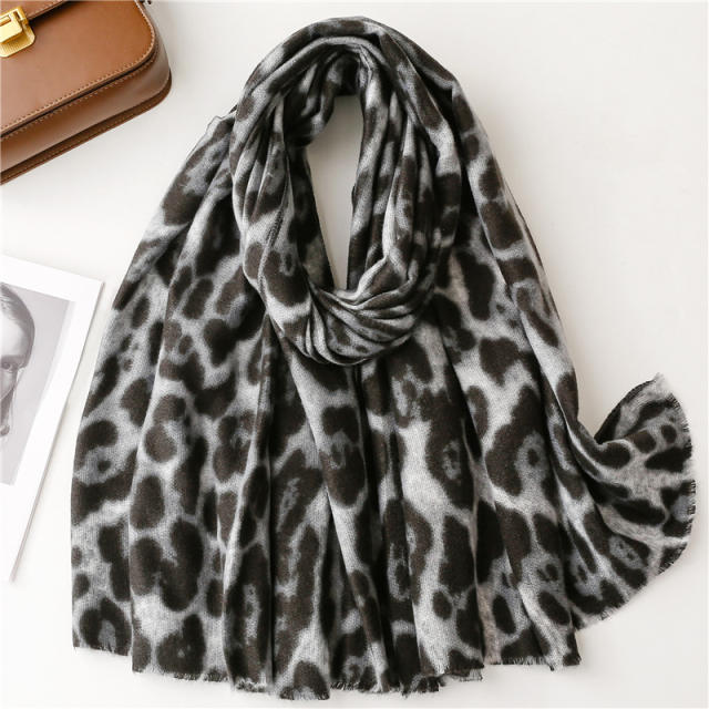 Warm winter leopard pattern women fashion scarf